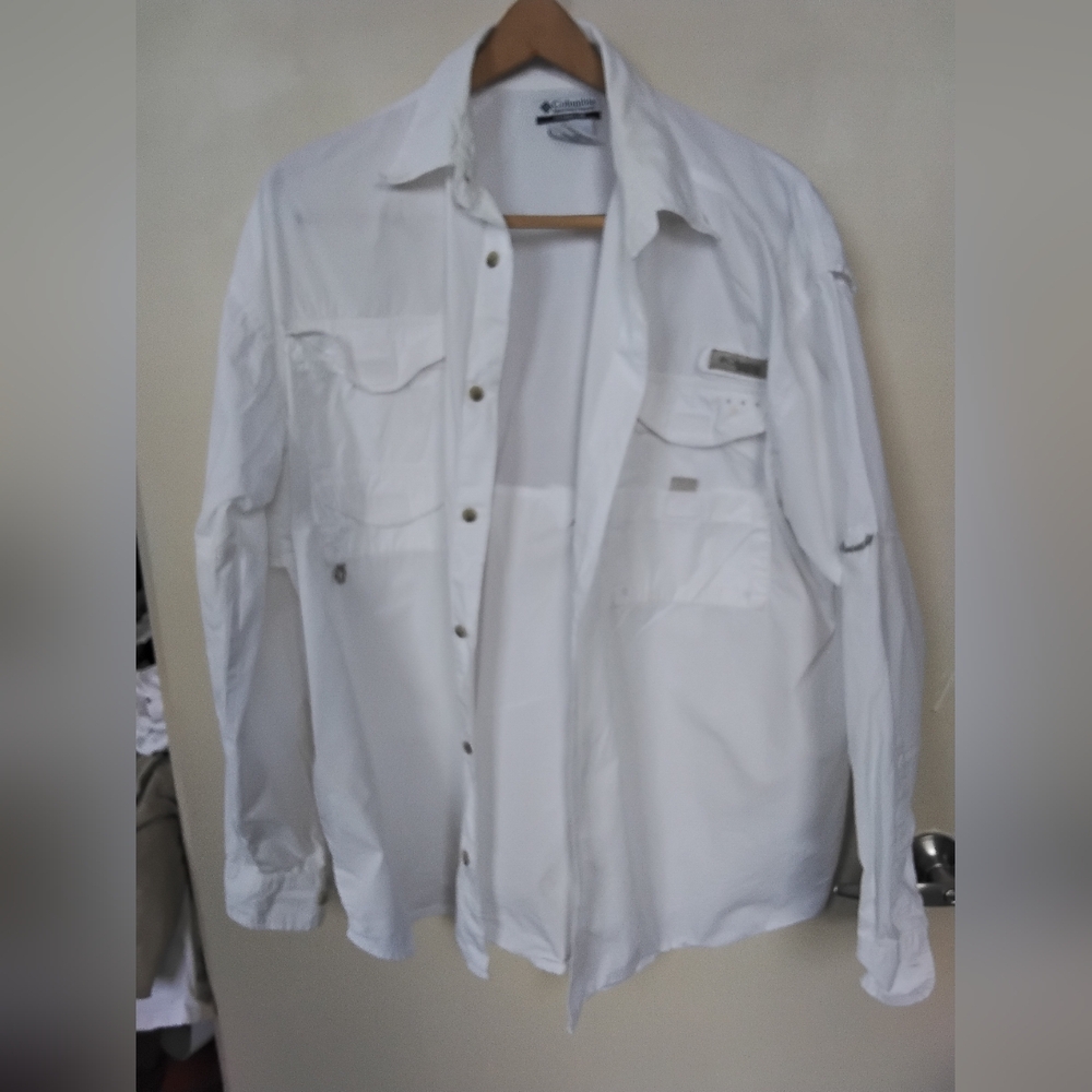 Columbia White Lightweight Long-Sleeve Shirt